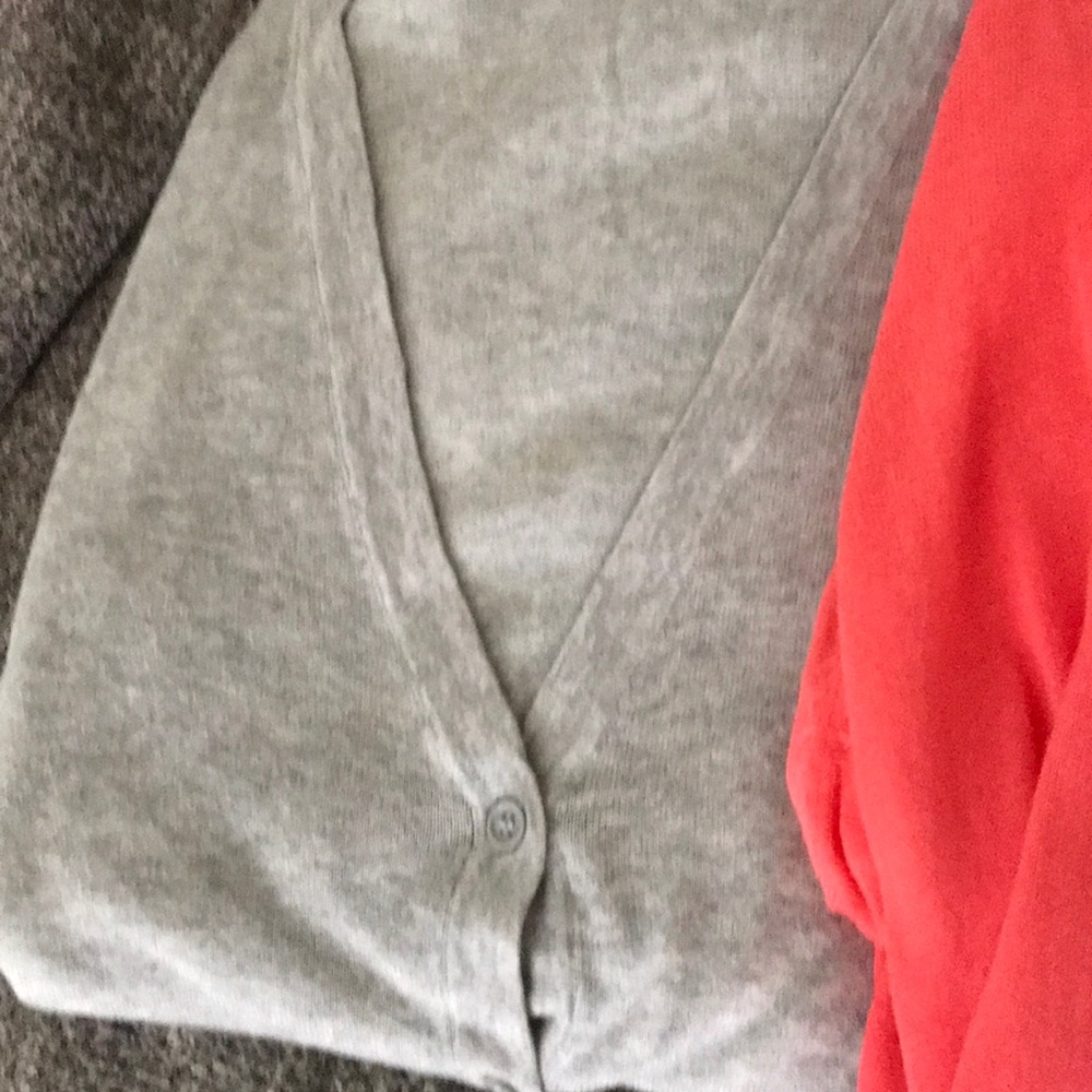 Cardigans (2) - Picture 2 of 4